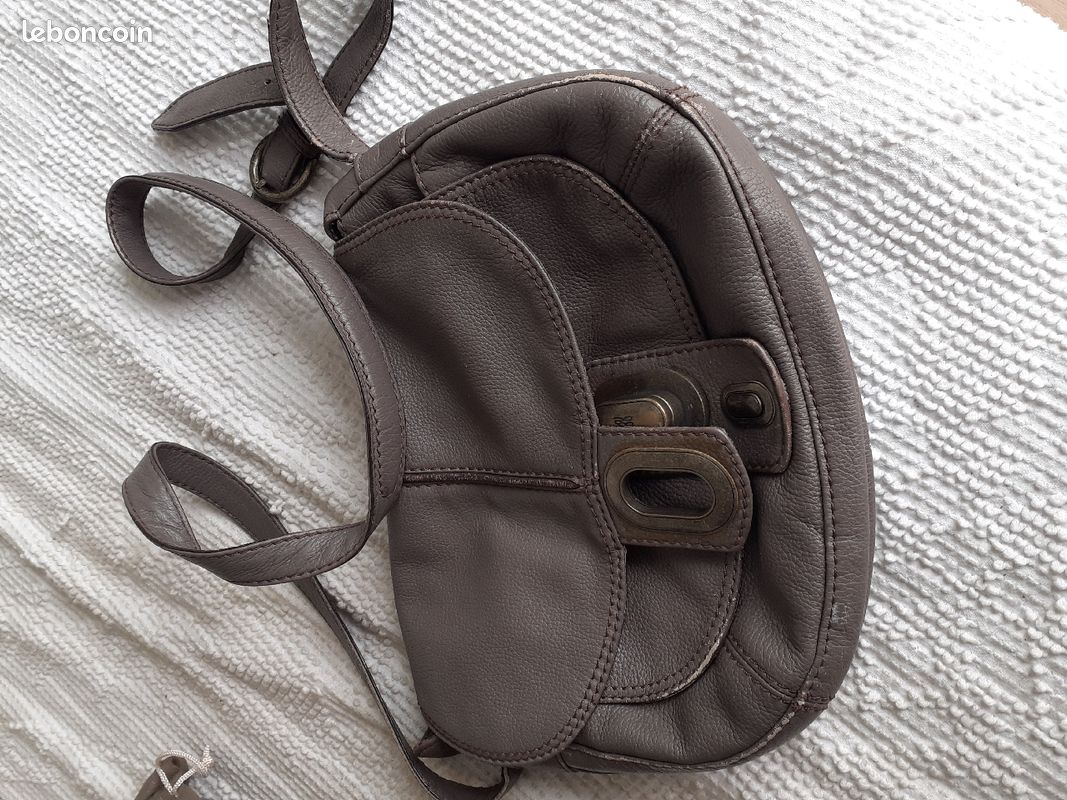 Un sac a main (image 2)