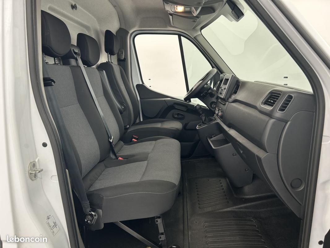 Renault Master FOURGON FGN TRAC F3500 L2H2 BLUE DCI 135 CONFORT (image 16)
