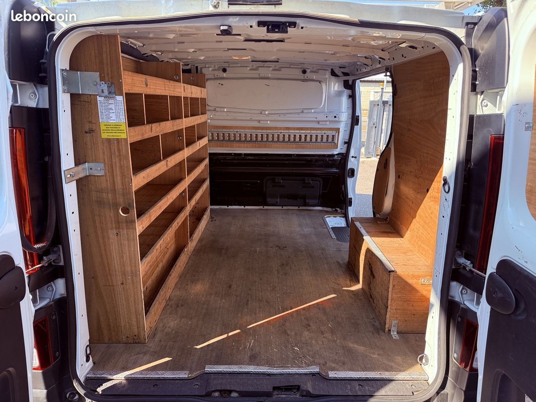 Renault TRAFIC III FG L1H1 1000 1.6 DCI 95CH GRAND CONFORT E6/ AVEC TVA / 1 ERE MAIN / (image 9)