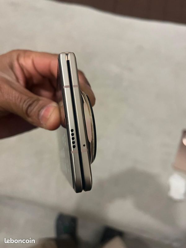 Honor magic v5 Dawn gold (image 7)