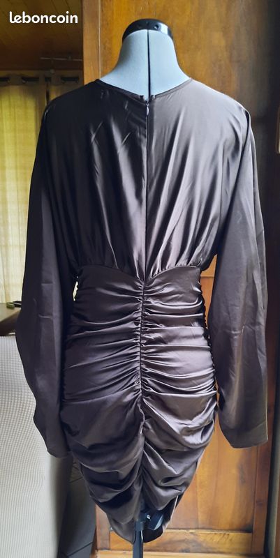 Magifque Robe satin marron ,Prettylittlething, taille XS/34 (lisa2163/lisa2163-femme34) (image 4)