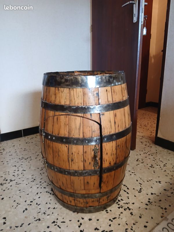 Tonneau bar (image 1)