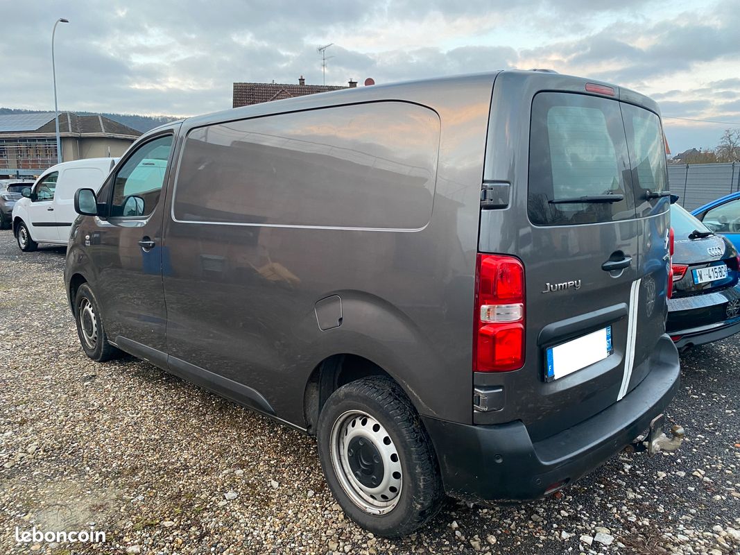 CITROEN JUMPY 2L HDI 122CH Standart M 3 Places attelage vitré AR garantie 12 mois (image 4)