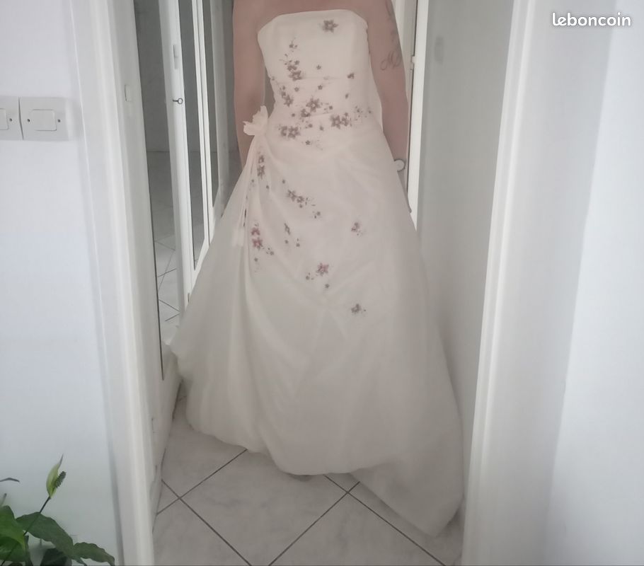 Robe (image 2)
