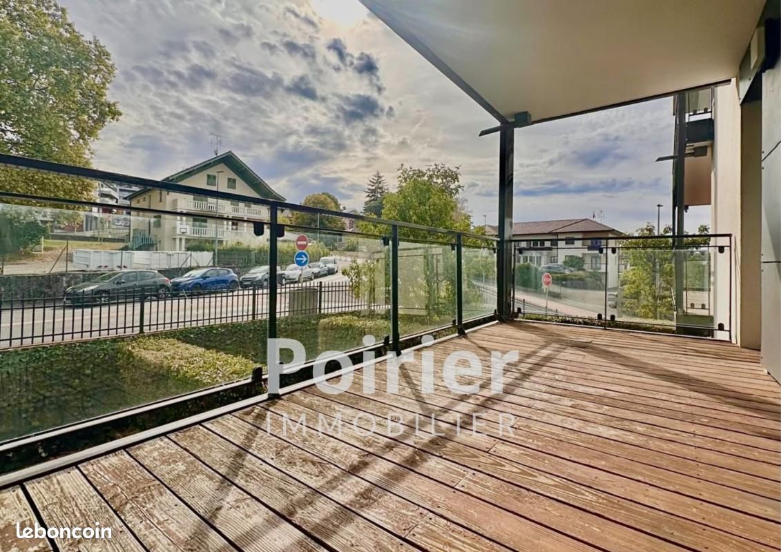 Appartement 2 pièces 43 m² · à Évian-les-Bains · 43 m² · 242 000 €