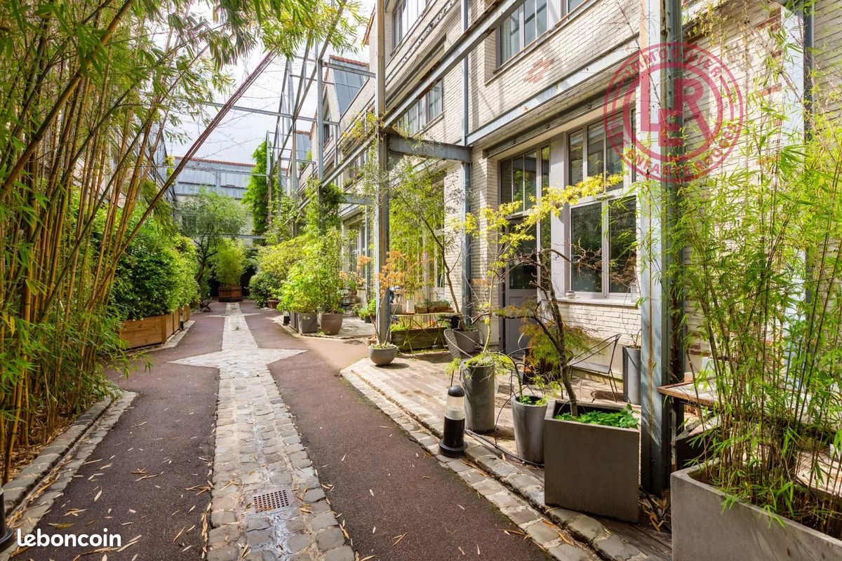 Appartement 6 pièces 209 m² · à Paris · 209 m² · 2 380 000 €
