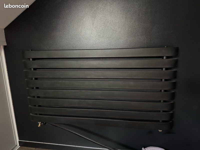 3 x Radiateurs eau chaude GoodHome Wilsona Horizontal 1 x blanc 2 x noir 1080 W (prix unitaire) garantie + facture (image 7)