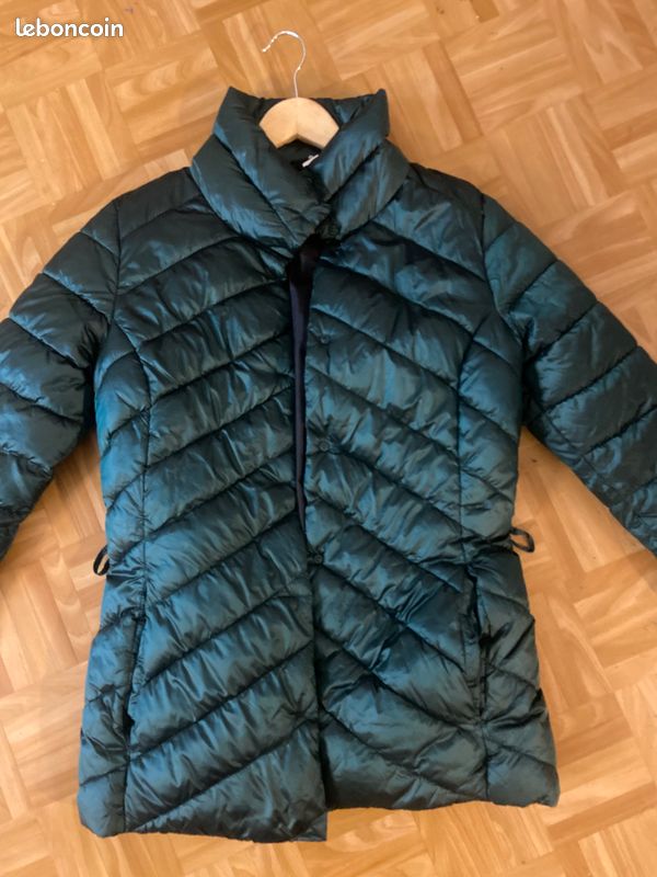 Doudoune légère vert émeraude Vêtements