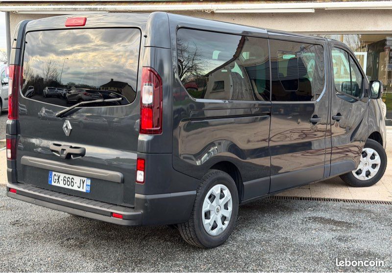 Renault TRAFIC III COMBI 2.0 BLUE DCI 170CH TECHNO AUTO -24 9 PLACES (image 3)