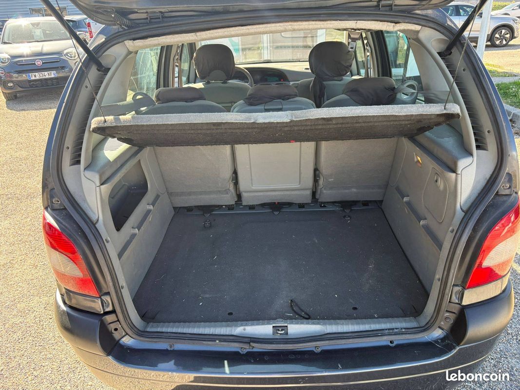 RENAULT Scenic 1.9 dCi 120 Pack Expression (image 14)