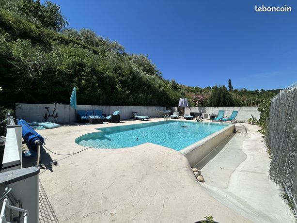 Propriété 7 pièces 150 m²