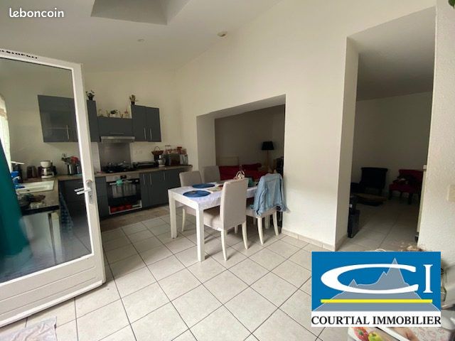 Immeuble 403 m² · à Tournon-sur-Rhône · 403 m² · 318 000 €