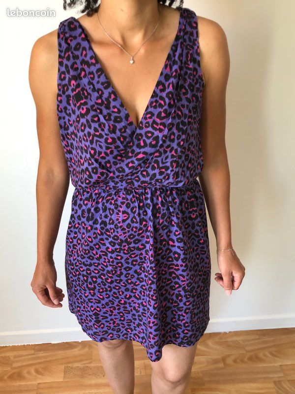 Robe violet léopard (image 2)