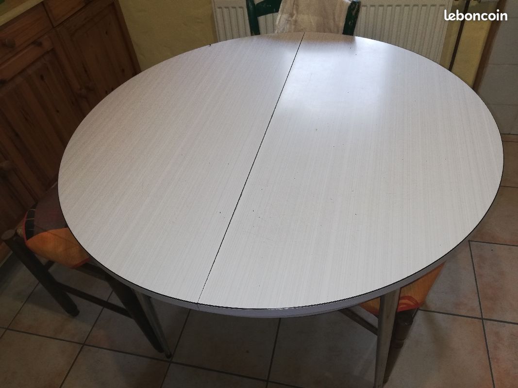 Table en formica (image 1)