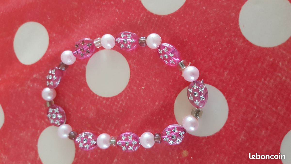 Bracelet (image 4)