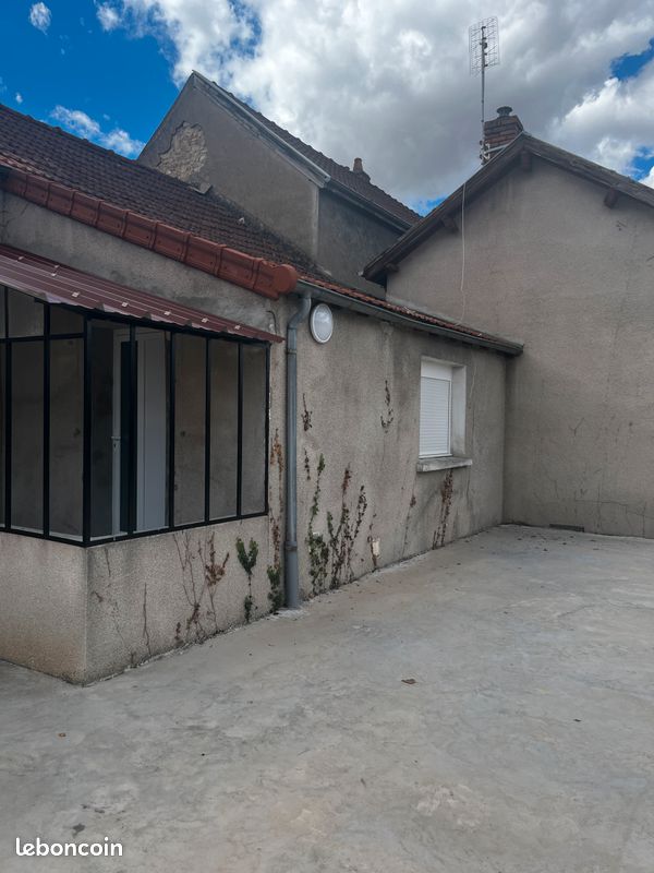 Maison 3 pièces 75 m² · à Montceau-les-Mines · 75 m² · 740 €/mois