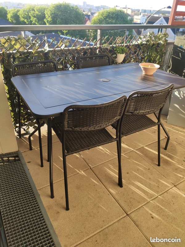 Viholmen table chaises ikea (image 1)