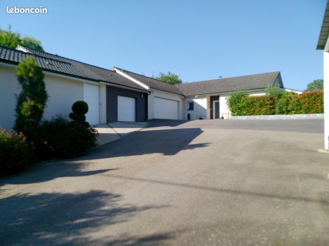 Maison 7 pièces 215 m² · à Girancourt · 215 m² · 485 000 €