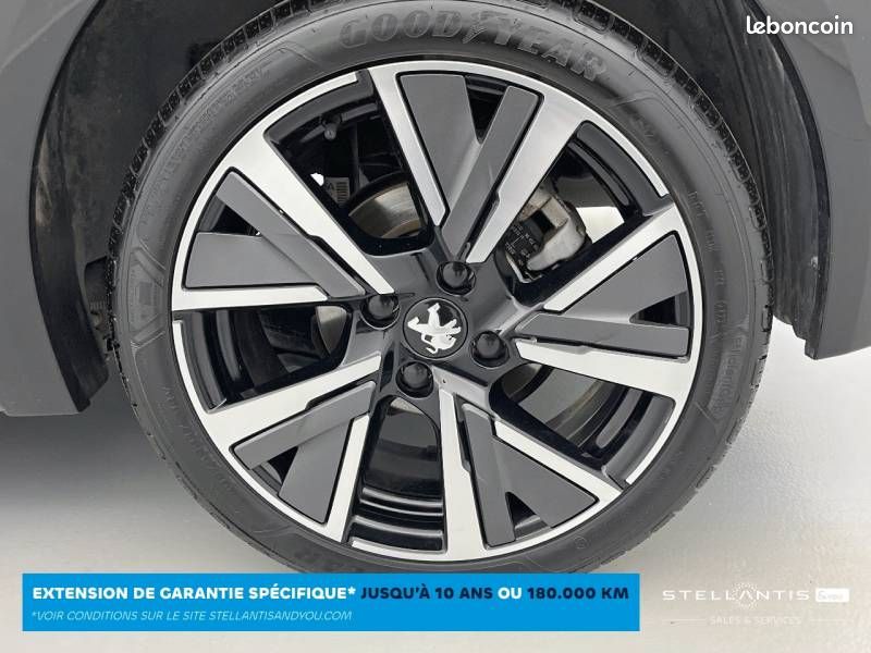 Peugeot 208 PureTech 100 S&S EAT8 GT (image 37)