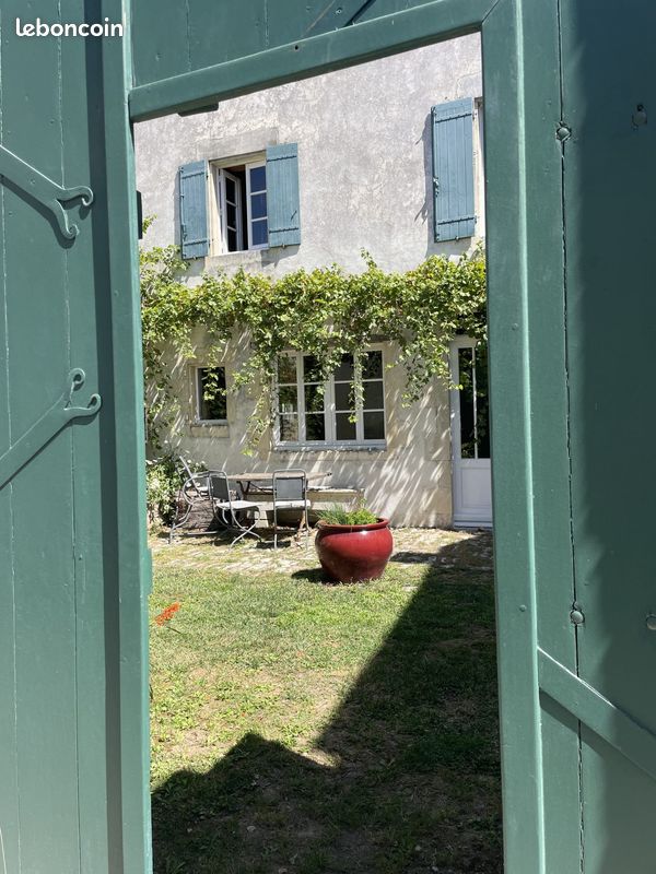 Maison 7 pièces 230 m² · à Sainte-Marie-de-Ré · 230 m² · 995 000 €