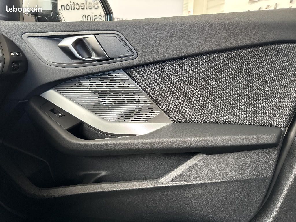 BMW Série 1 F70 120 170 ch DKG7 M Sport Design (image 14)