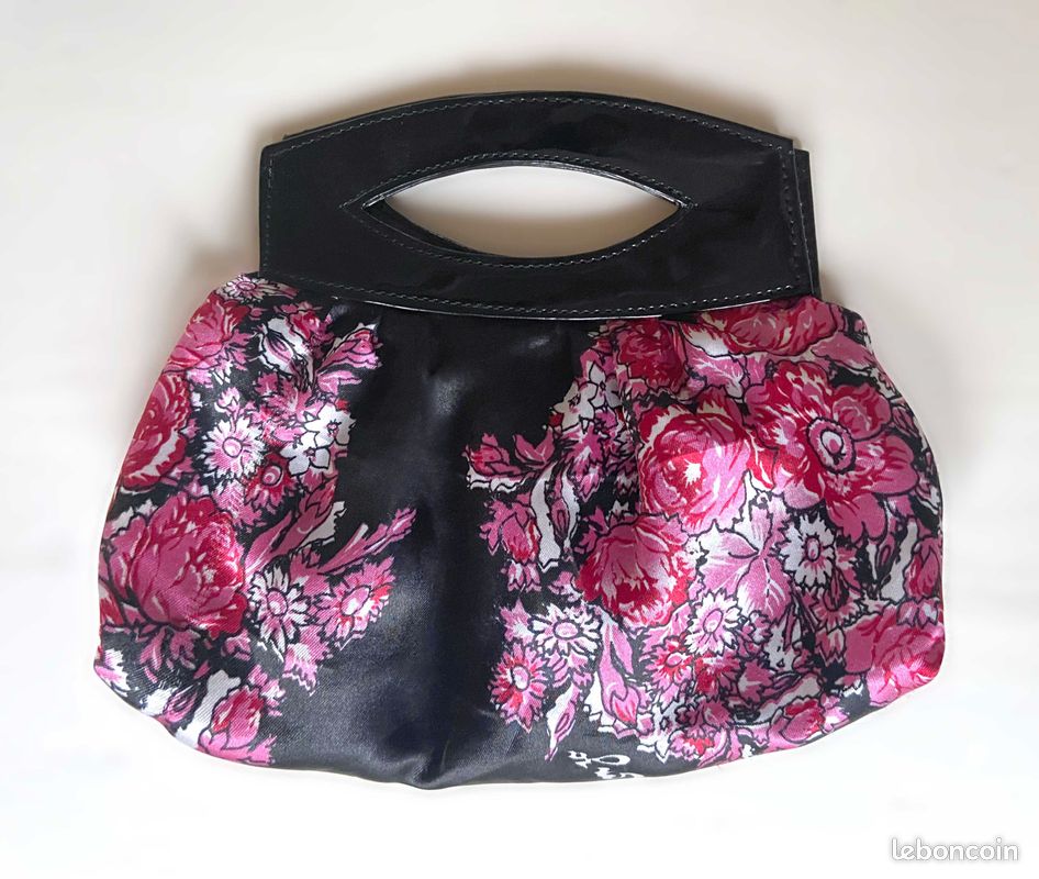 Petit sac pochette satin noir fleurs roses Kenzo© vintage (image 1)