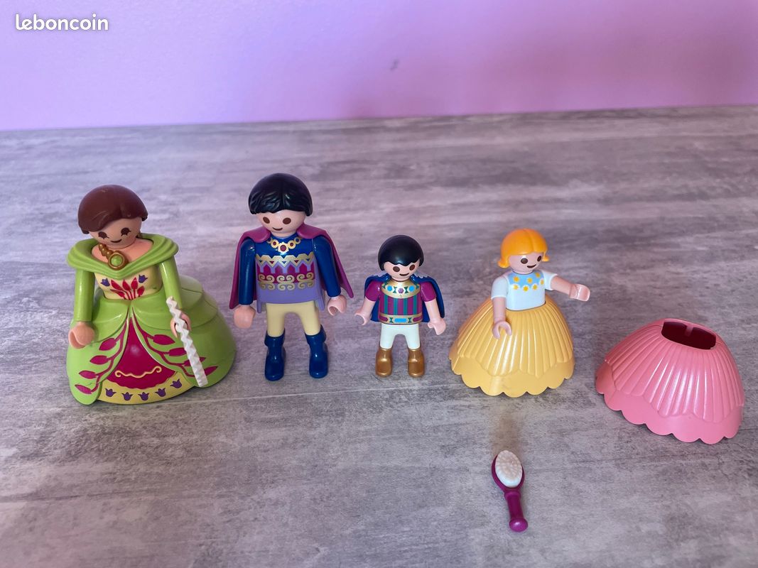 Personnages Playmobil famille princière (image 1)
