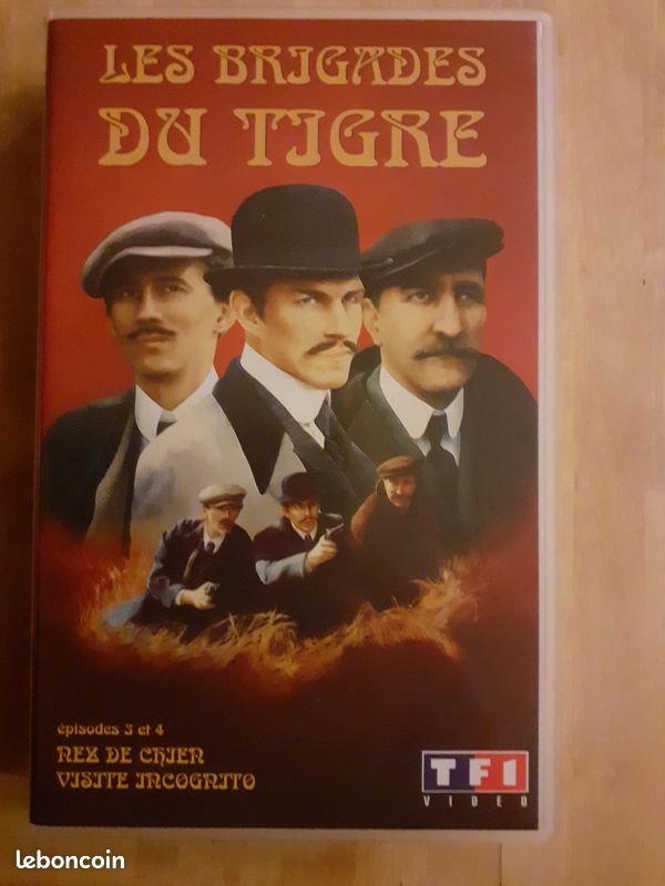 Coffret VHS les brigades du tigre (image 2)