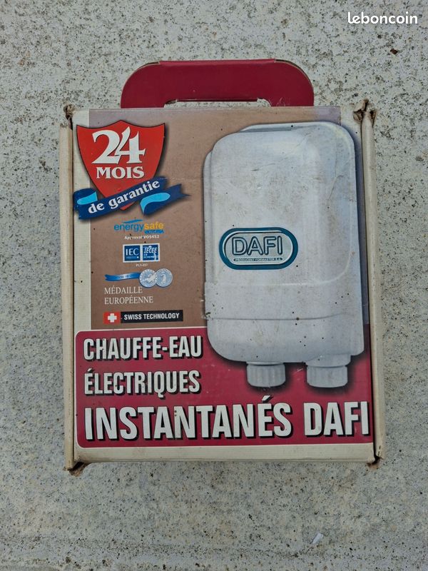 Chauffe-eau électrique instantané DAFI (image 1)
