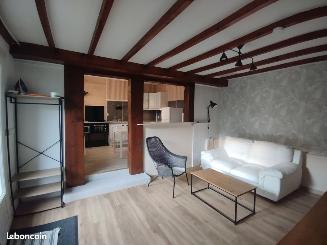 Appartement 2 pièces 40 m² · à Vénissieux · 40 m² · 750 €