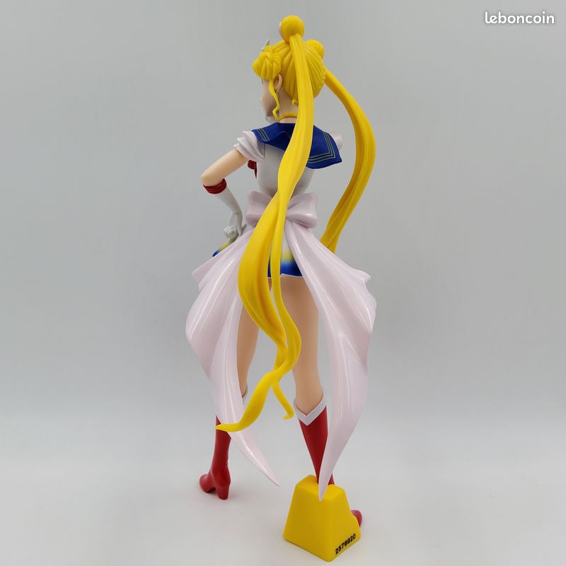 Figurine Pretty Guardian Sailor Moon Eternal The Movie Glitter & Glamours Figure II – Super Sailor Moon Ver. B (image 3)
