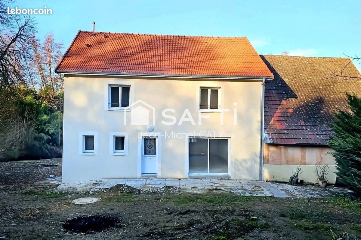 Maison 6 pièces 155 m² · à Bannay · 155 m² · 150 000 €