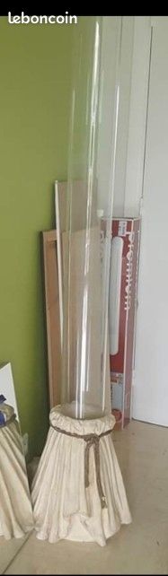 Lampe 1m83 H à eau (image 1)
