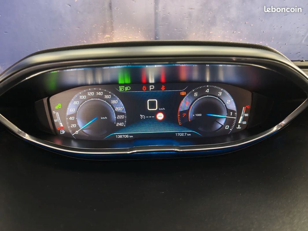 PEUGEOT 3008 1.2 PureTech 130ch Allure EAT6 - 2017 - Suivi complet Peugeot - Climatisation - i-Cockpit - Carplay (image 11)