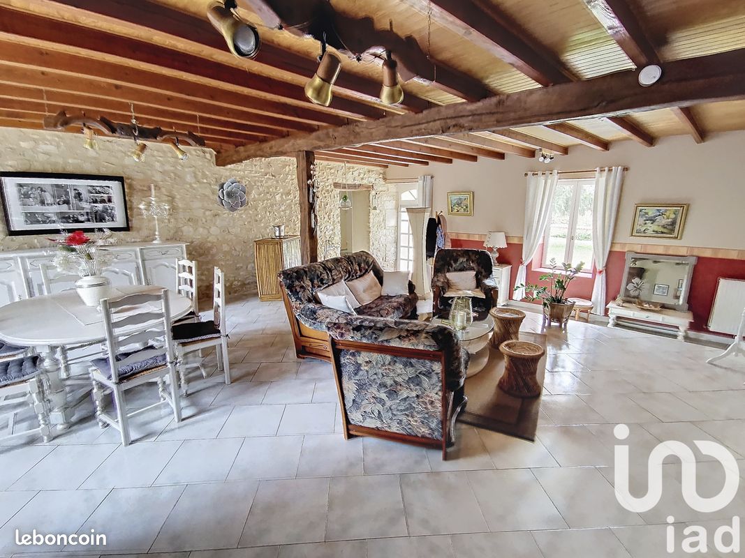 Longère 7 pièces 180 m² - Marthon 16380 (image principale 1)