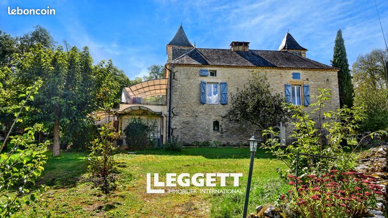 Maison 10 pièces 164 m²