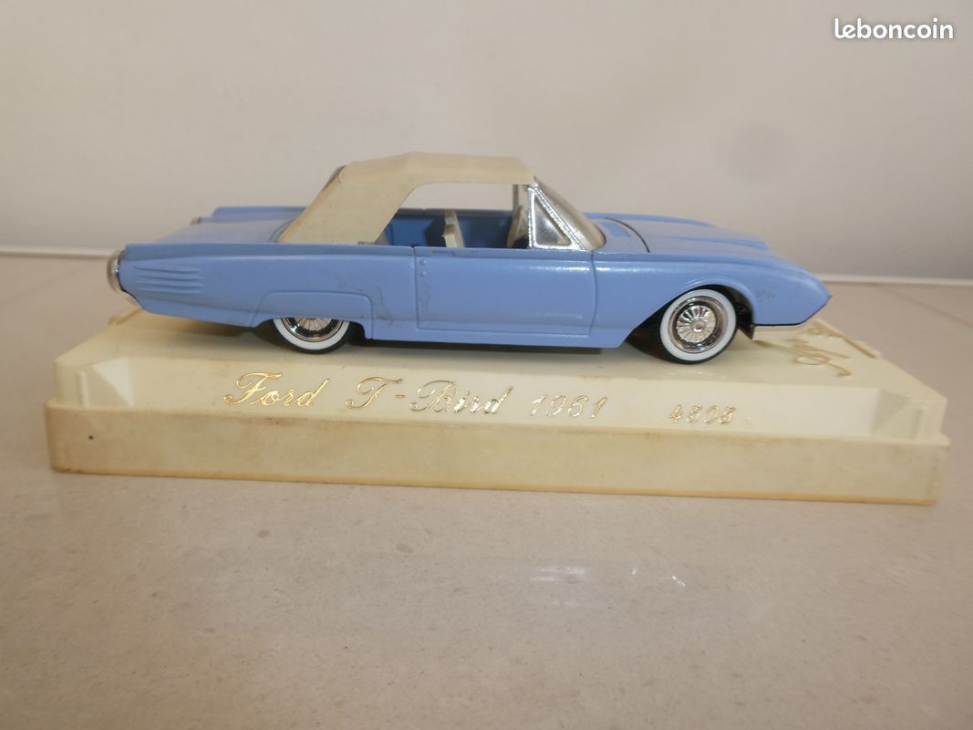 Solido Modèle n° 113b Ford Thunderbird cabriolet | AU JOUET PARISIEN