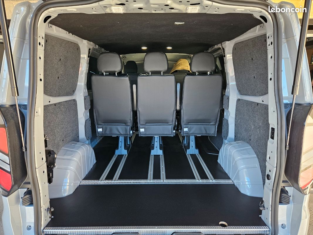 Ford custom aménagé, 5 places modulables, webasto, isolé, installation électrique 220V (image 7)