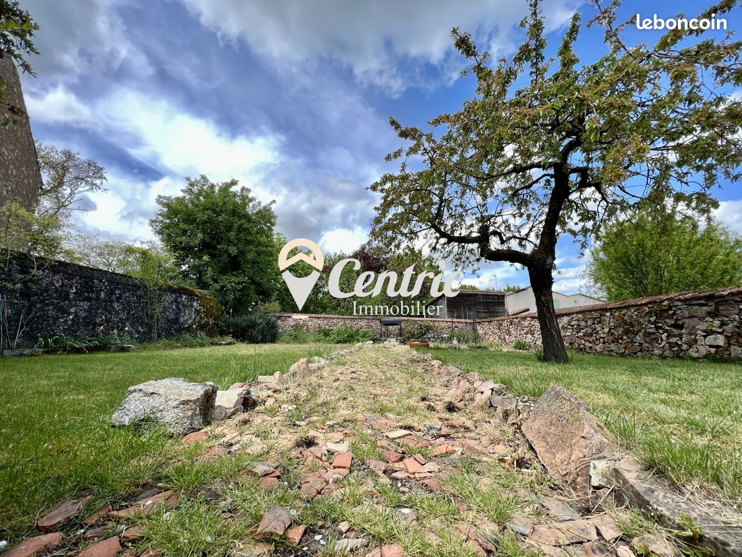 Maison 7 pièces 164 m² - Argentonnay 79150 Moutiers-sous-Argenton (image principale 15)