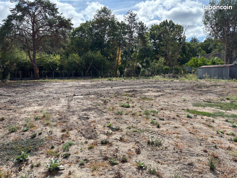 Immobilier terrain · à Vrigny · 45 000 €