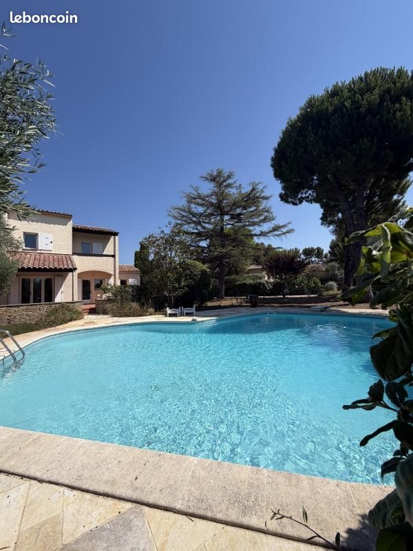 Maison 6 pièces 133 m² · à Allauch · 133 m² · 699 000 €