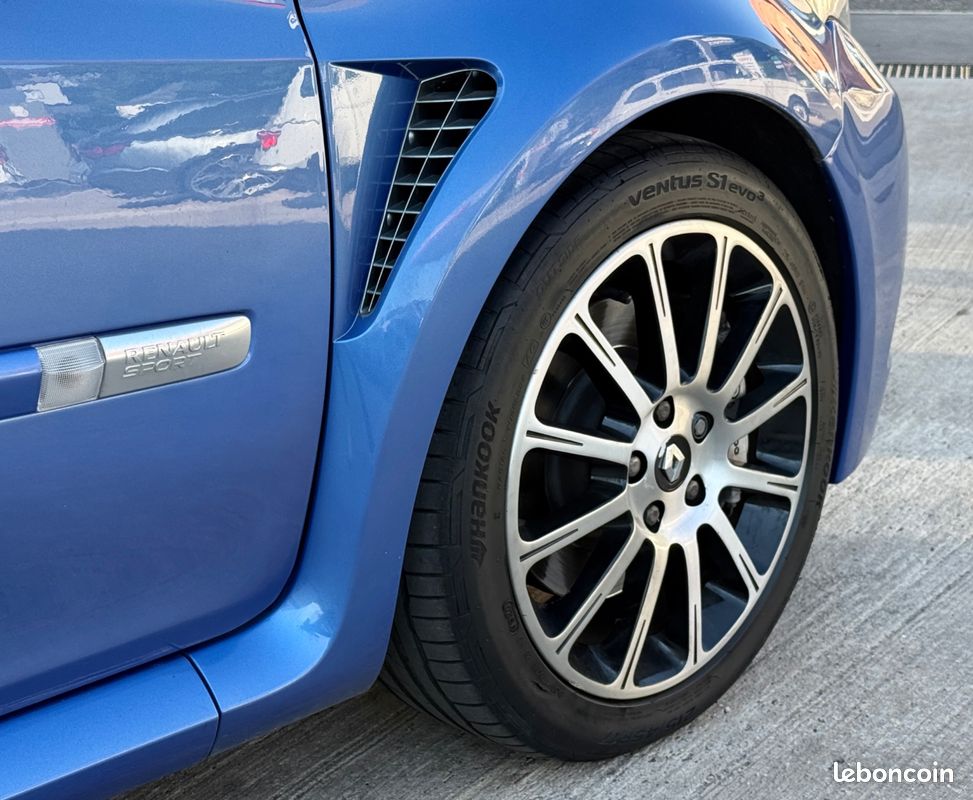 RENAULT CLIO III (2) 2.0 16V 203 RS GORDINI + 1ERE MAIN FR + FUTUR COLLECTOr (image 19)