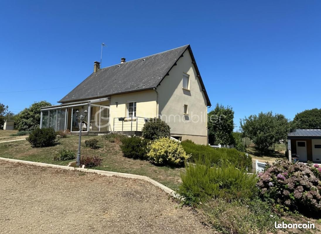Maison 6 pièces 136 m² · à Mortain-Bocage · 136 m² · 158 000 €