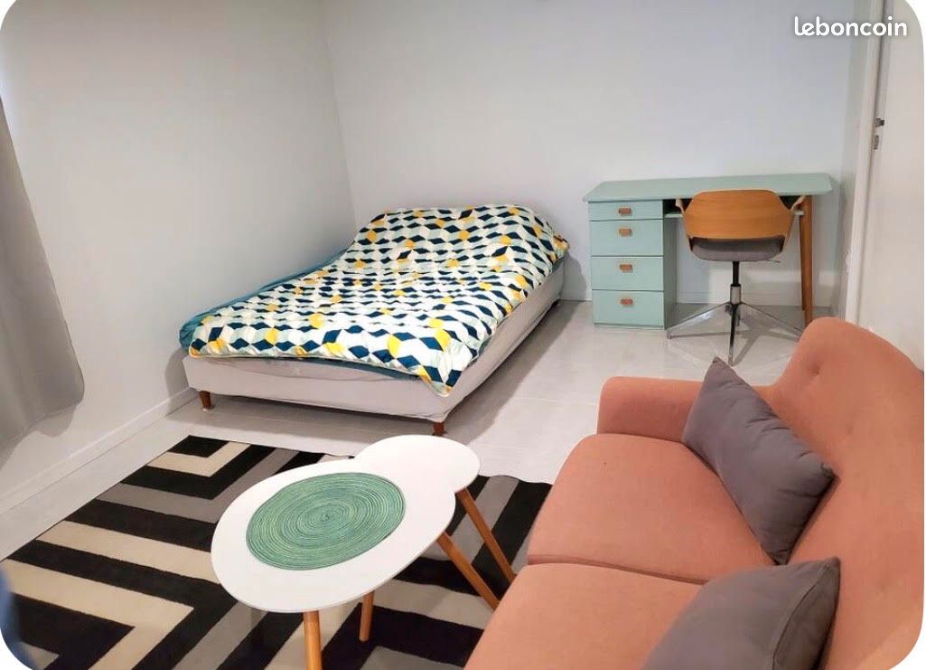 Appartement 1 pièce 27 m² · à Orsay · 27 m² · 960 €/mois