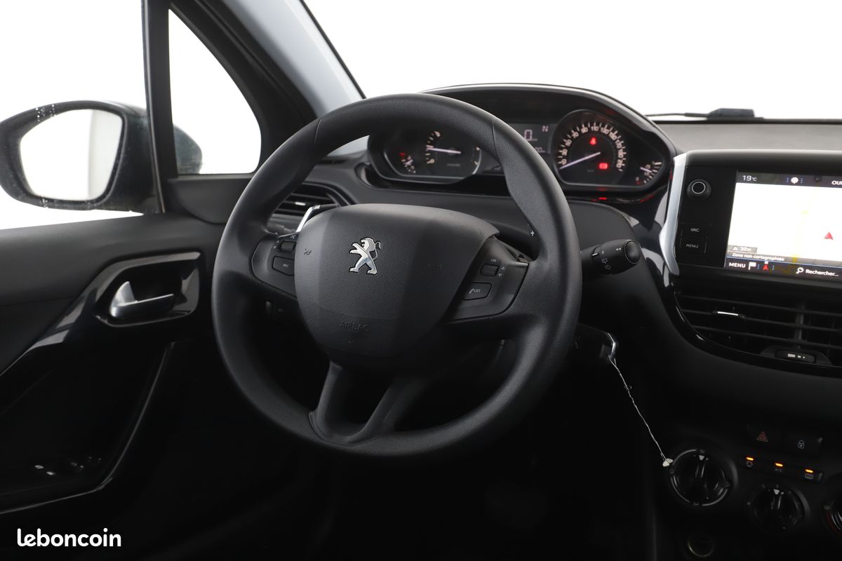 Peugeot 208 1.2 PureTech Active ETG5 5P 82 ch (image 7)