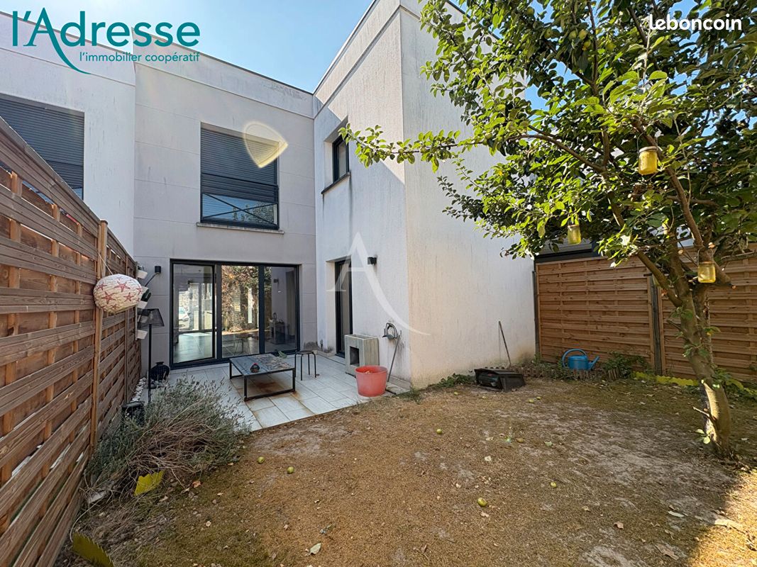 Maison 5 pièces 98 m² · à Champs-sur-Marne · 98 m² · 440 000 €