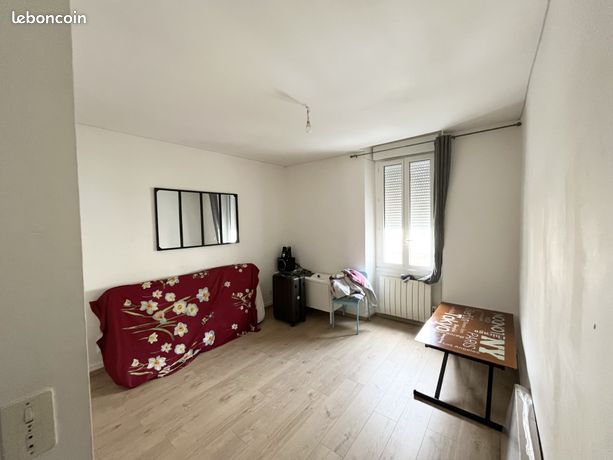 Studio 1 pièce 23 m²