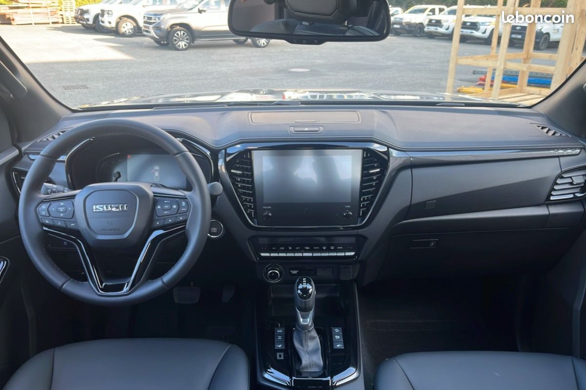 Isuzu D-max 2.2 TD 164 SPACE NITRO SPORT A/T8-8% (image 2)