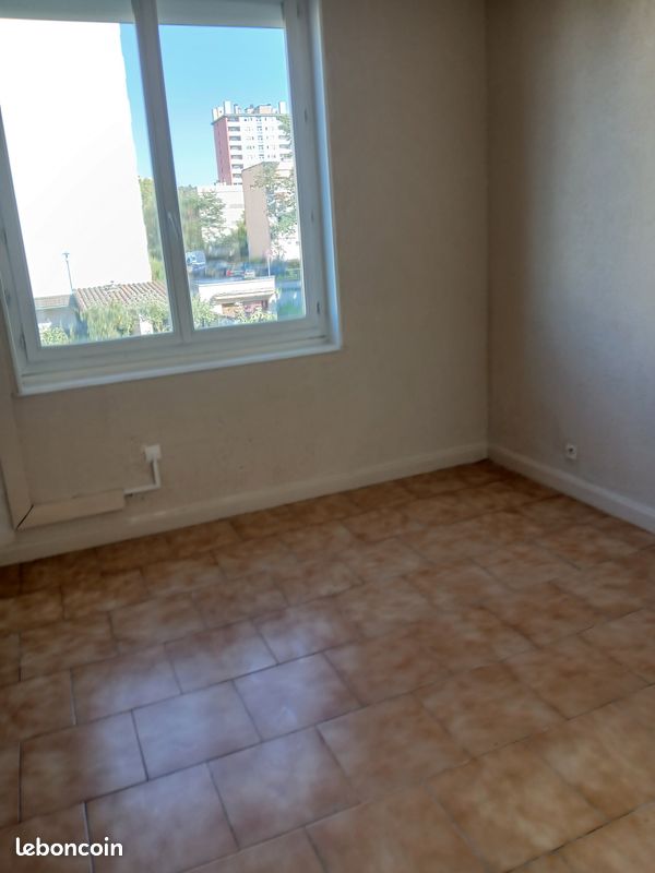 Appartement 2 pièces 30 m² · à Bourg-en-Bresse · 30 m² · 480 €/mois