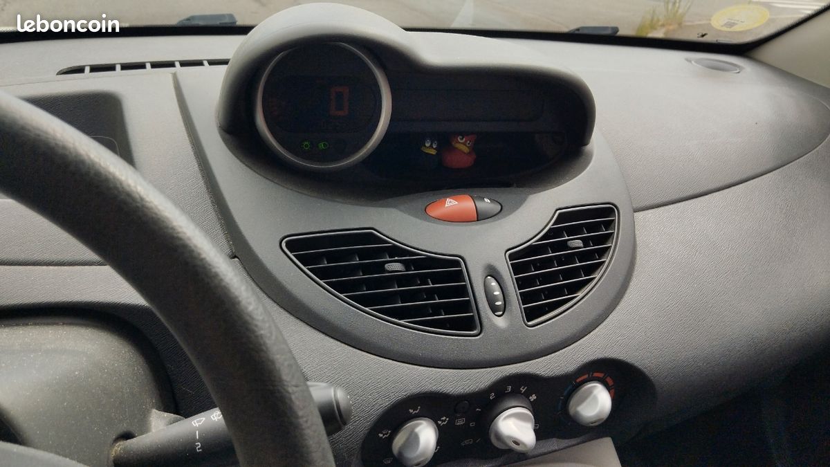 Twingo 2 première main (image 3)